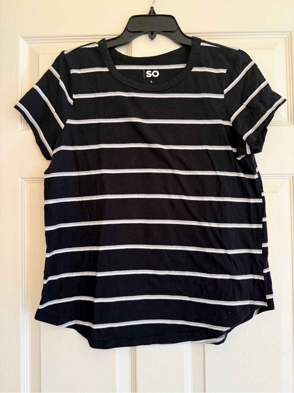 SO woman’s Black & White Striped Short Sleeve Top